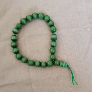 Vibrant Green Beaded Bracelet